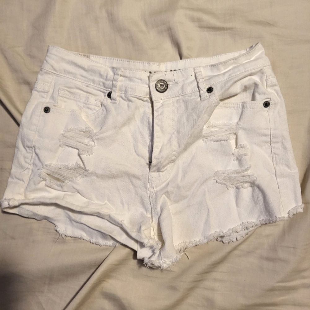 Shorties - Picture 4 of 4
